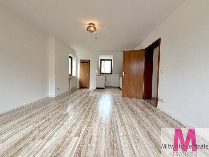 Schöne 2 Zimmer Dachgeschosswohnung im Zentrum von Erlangen, 91052 Erlangen (Anger Erlangen-Ost Erlangen-Süd Innenstadt)