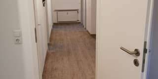 Großzügige 3-Zimmer-Dachwohnung in ruhiger Lage, 64846 Groß-Zimmern