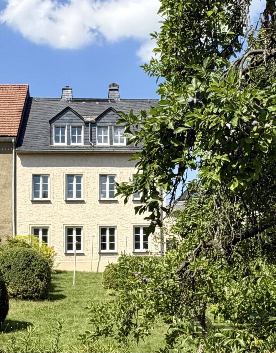 Einfamilienhaus mit historischem Charakter und Potenzial – Einliegerwohnung möglich, 9599 Freiberg