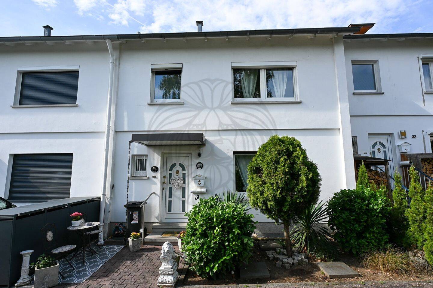 Wiesbaden: Gepflegtes Reihenmittelhaus im Rheingauviertel!, 65195 Wiesbaden (Wiesbaden)