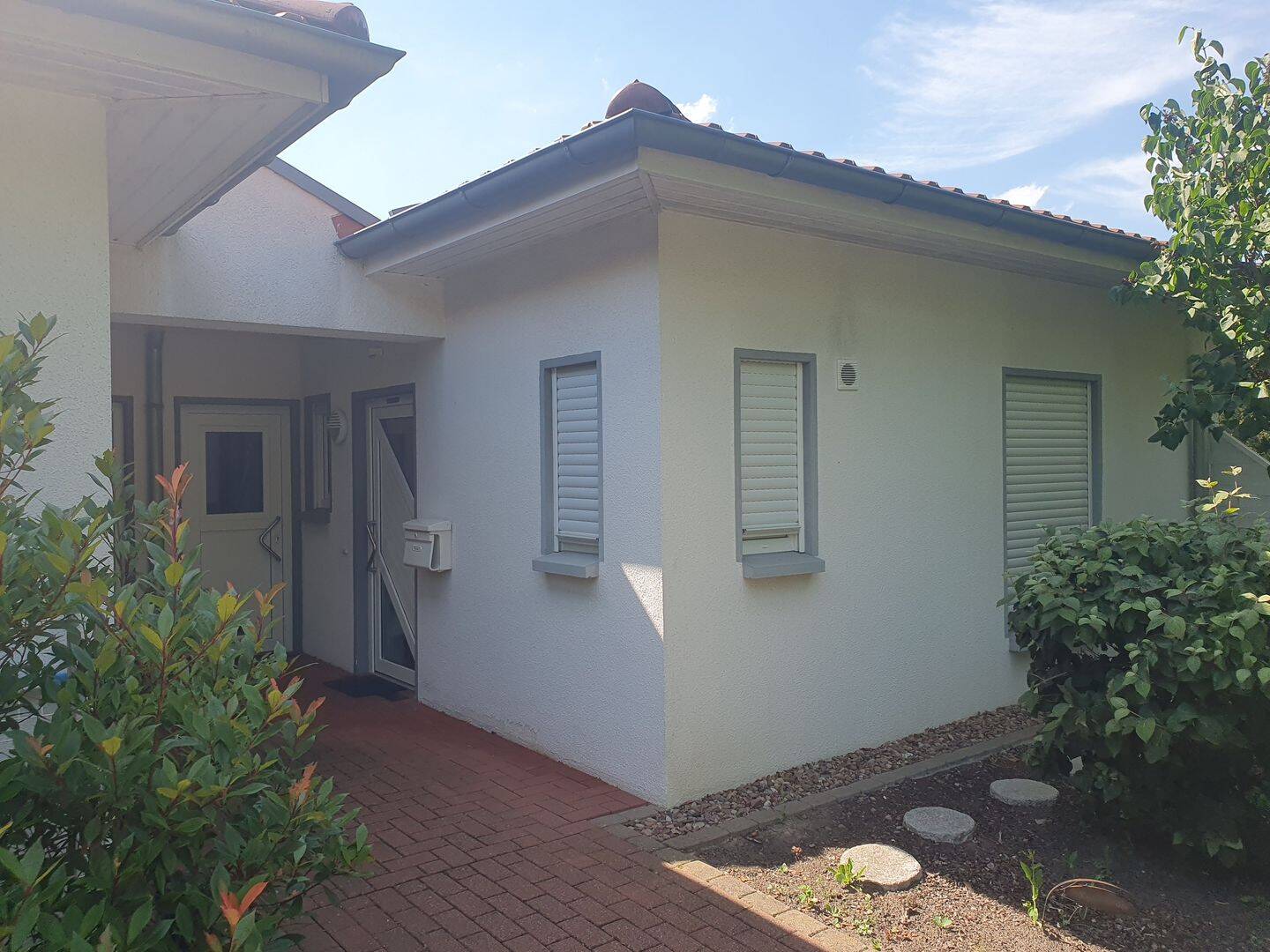 Ebenerdige 2,5-Zimmer-Bungalowwohnung mit Garten & Garage, 32469 Petershagen