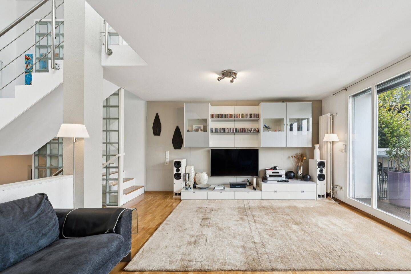 Außergewöhnliches Reihenmittelhaus mit Gartenhof & großer Dachterrasse, 79650 Schopfheim