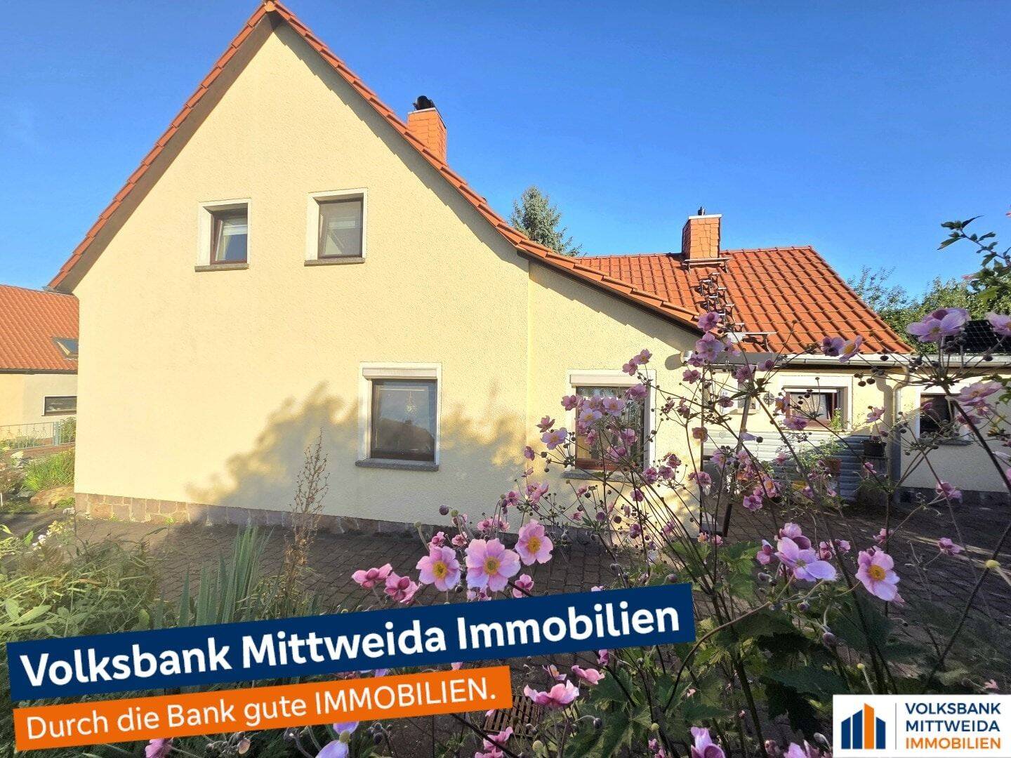 Schöne Doppelhaushälfte mit großem Grundstück und vielen Extras!, 9648 Mittweida