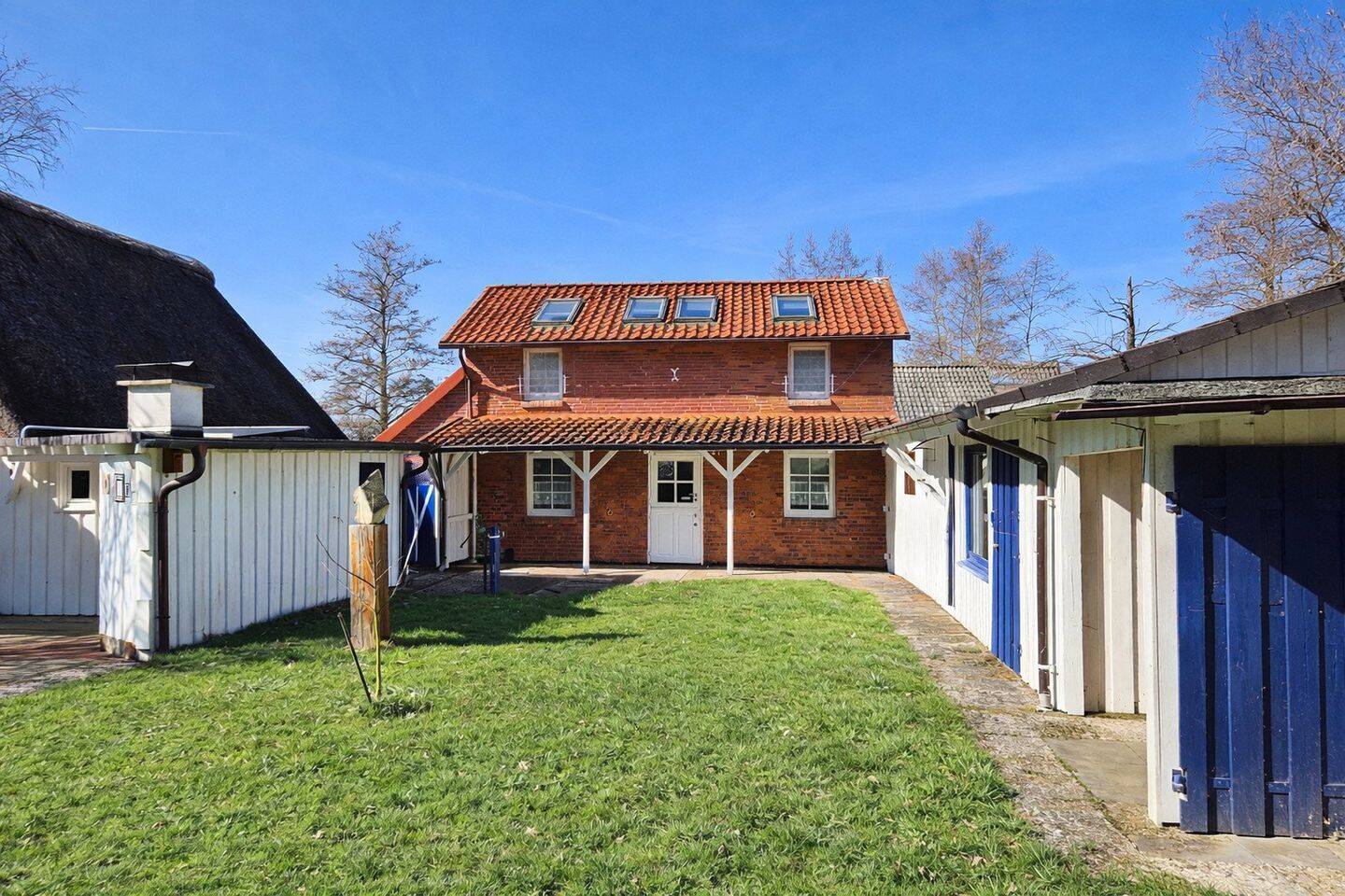Wohnhaus nahe Krautsand mit Garten – Grundstück mit positivem Bauvorbescheid optional ., 21706 Drochtersen
