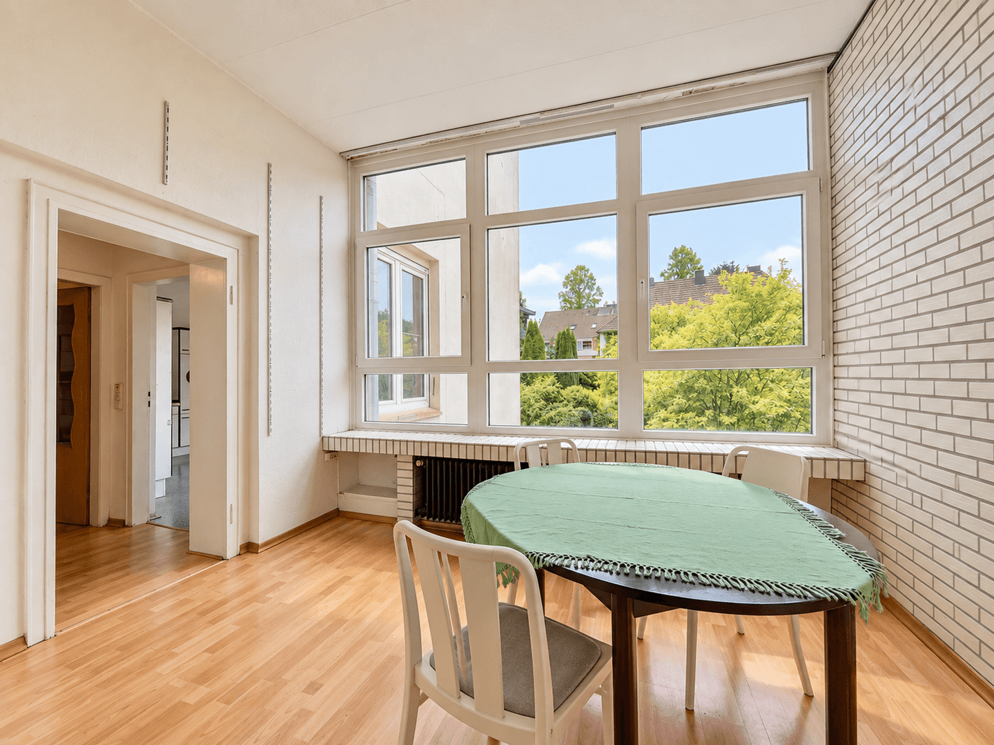 Großzügige Altbau-Eigentumswohnung mit ca. 120 m² Wohnfläche in zentraler Lage von Mönchengladbach, 41063 Mönchengladbach (Eicken Großheide Stadtmitte Windberg)