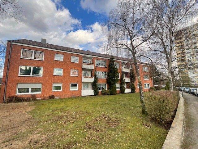 Charmante 3-Zimmer-Wohnung mit Balkon in Lübeck 67,16 m², 2. Etage rechts, 23566 Lübeck (Sankt Gertrud Sankt Jürgen)