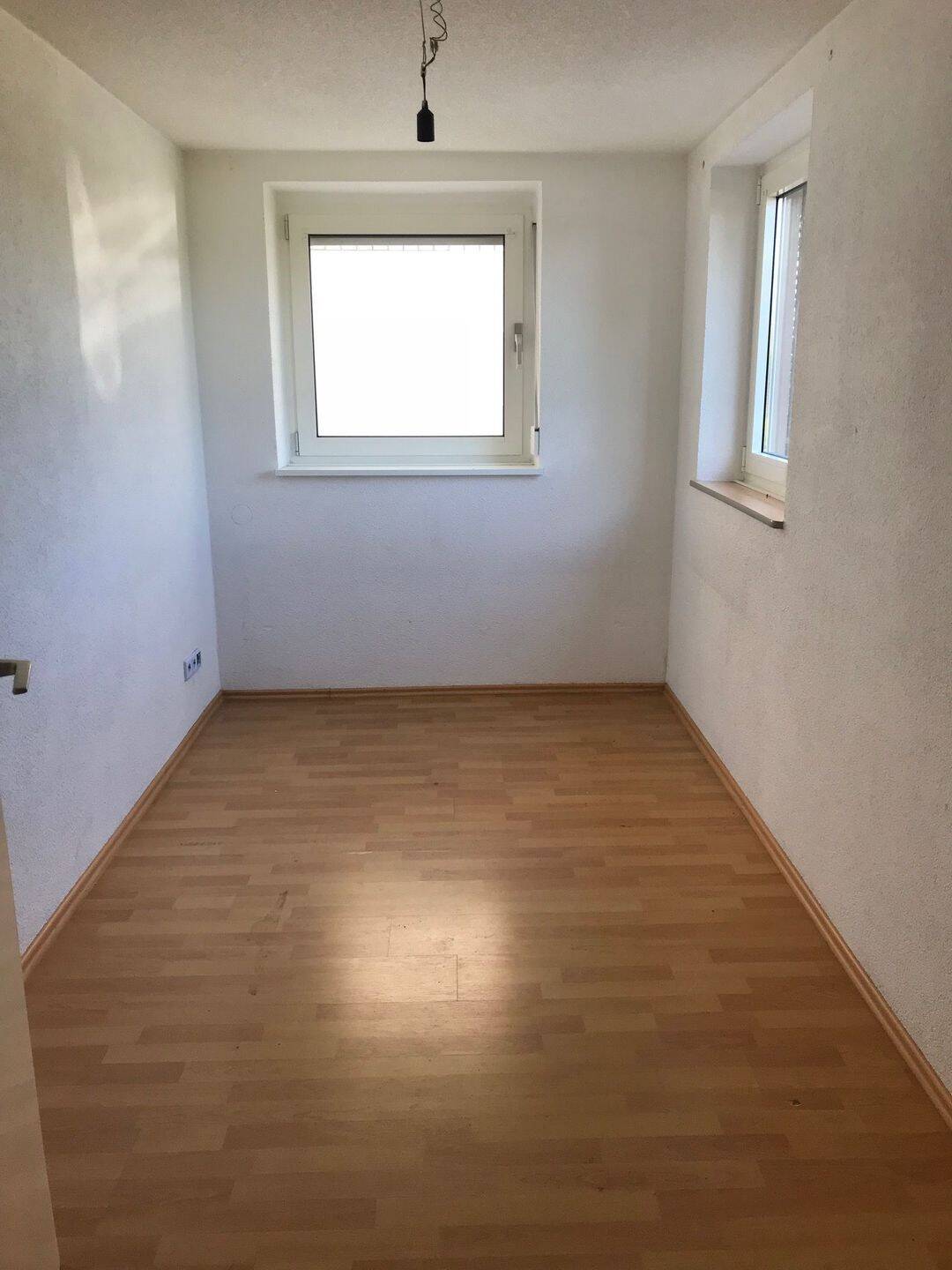 2-Zimmer-Souterrainwohnung mit EBK auf dem Sulgen, 78713 Schramberg