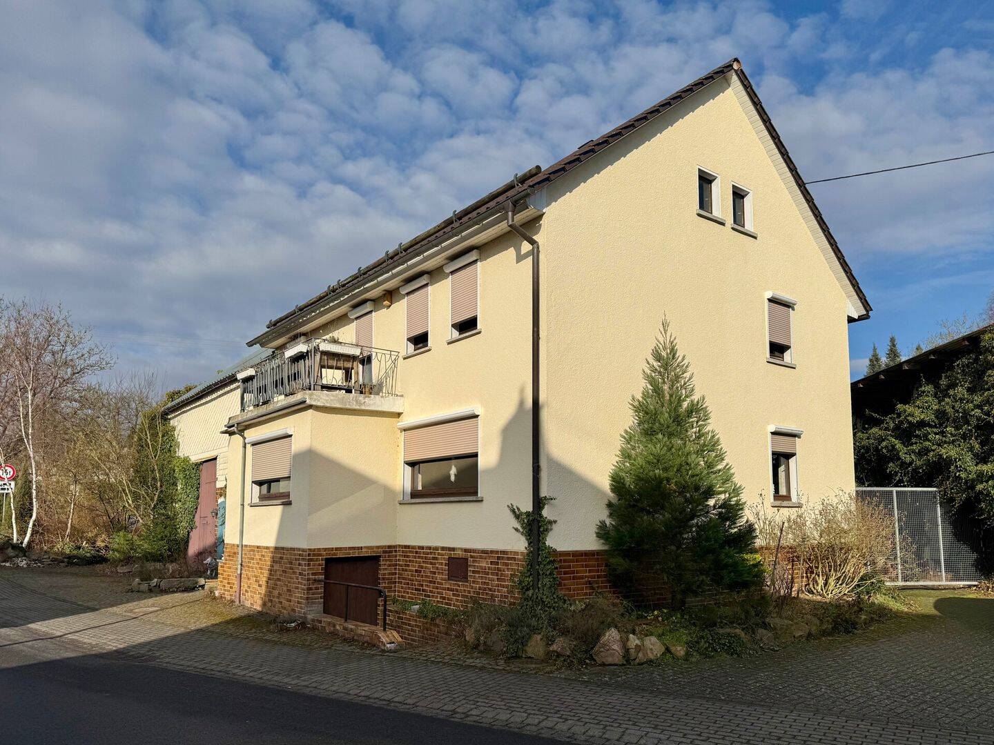 ***Reduziert***Bauernhaus als Hofstätte mit Nebengebäuden in unmittelbarer Nähe zu Hachenburg!, 57627 Hachenburg