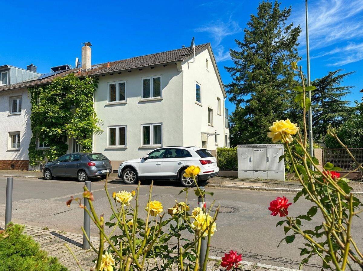 Attraktives Reihenendhaus im Herzen Frankfurts, 60433 Frankfurt am Main (Bonames Dornbusch Eschersheim Frankfurter Berg Preungesheim)