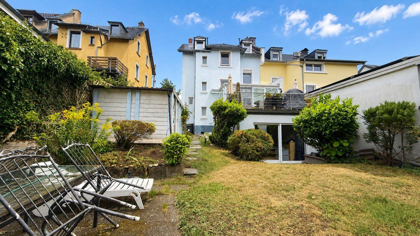 Großzügiges Einfamilienhaus in begehrter Lage von Alt-Ginnheim, 60431 Frankfurt am Main