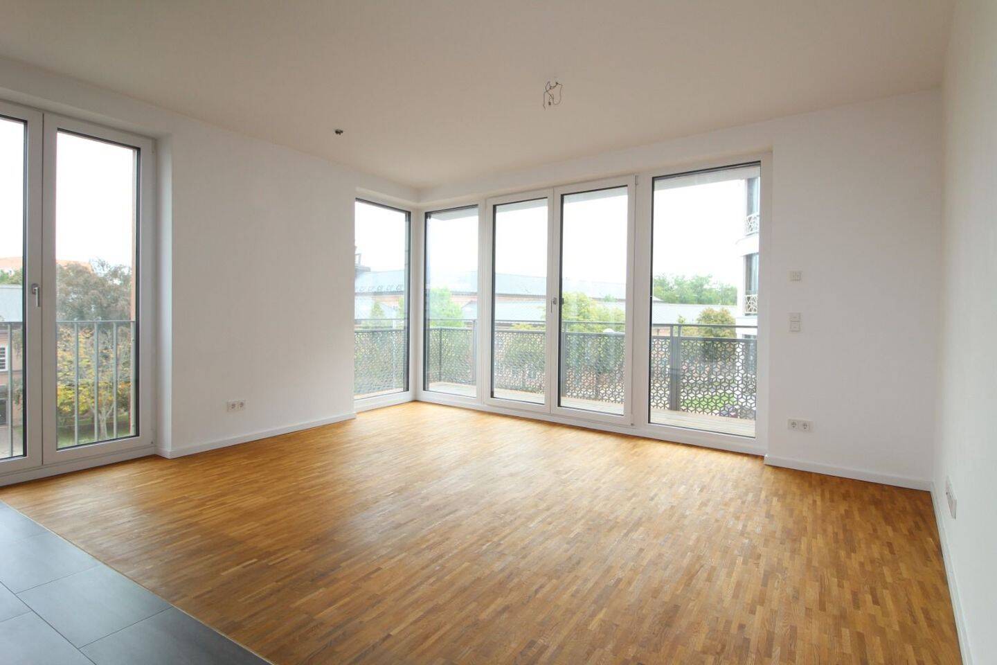 **Großzügie 4- Zimmer-Wohnung im 3.OG mit EBK, Balkon, HWR und Gäste-WC**, 4103 Leipzig (Zentrum Zentrum-Ost Zentrum-Südost)