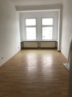2 Raum Wohnung zentrumsnah in schönem Mehrfamilienhaus, 6712 Zeitz
