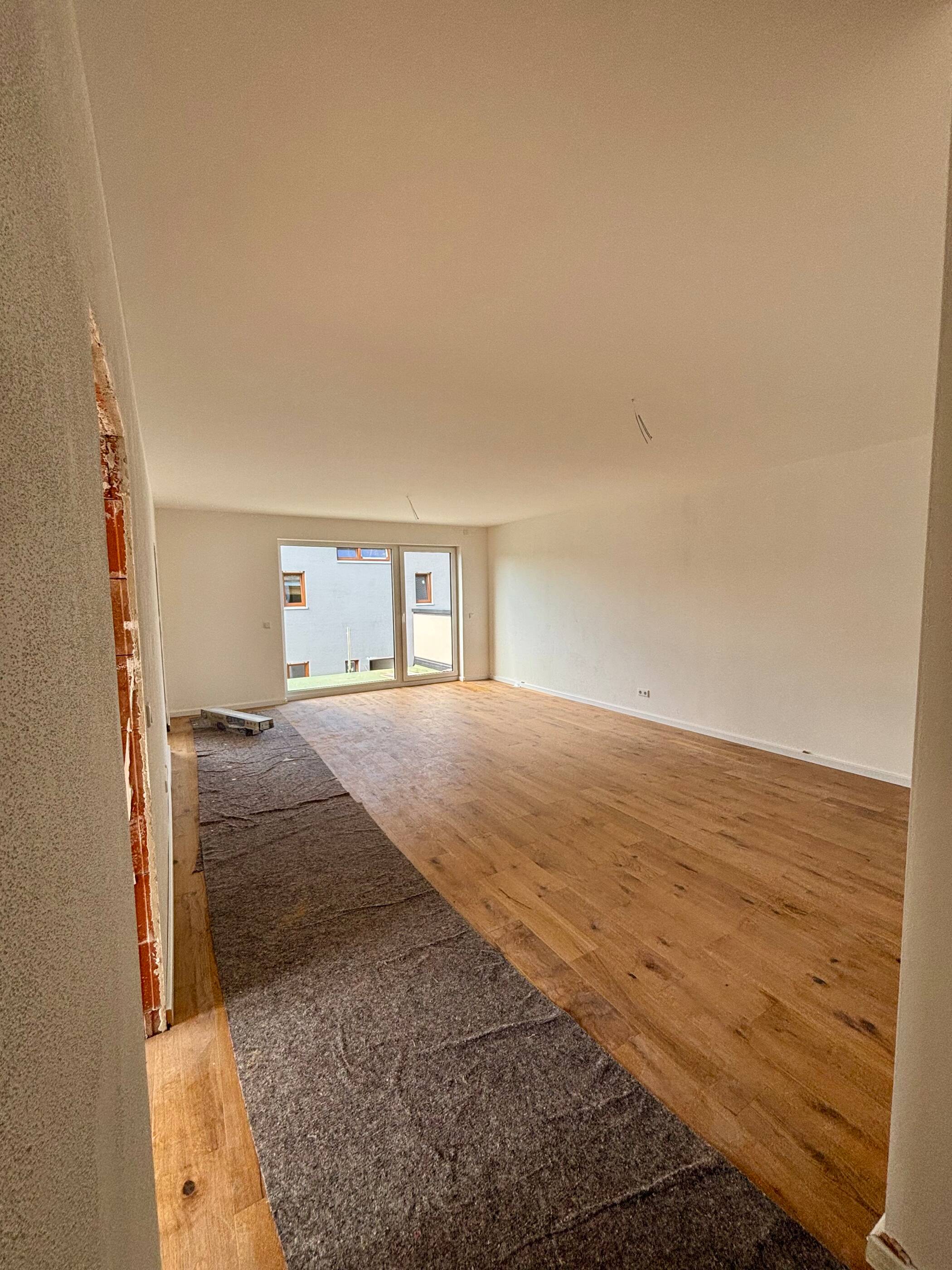 Erstbezug: Helle Neubauwohnung in bester Lage Burglengenfelds, 93133 Burglengenfeld