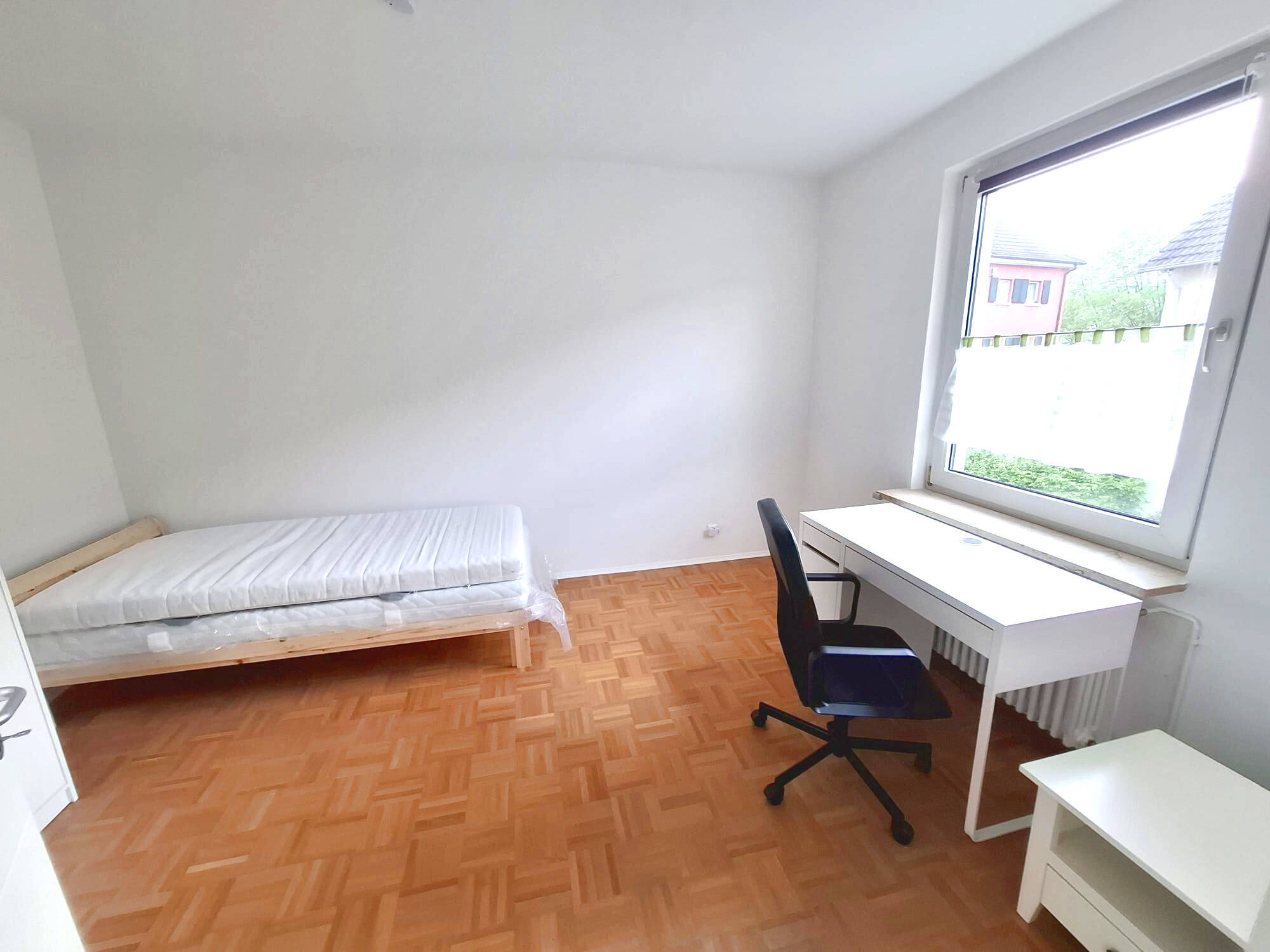 Ab dem 01.11.möbliertes WG-Zimmer verfügbar., 79540 Lörrach
