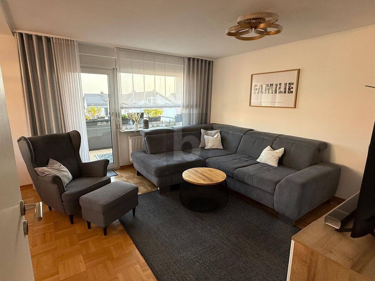GROßZÜGIGES ZUHAUSE IN BEGEHRTER LAGE, 73760 Ostfildern