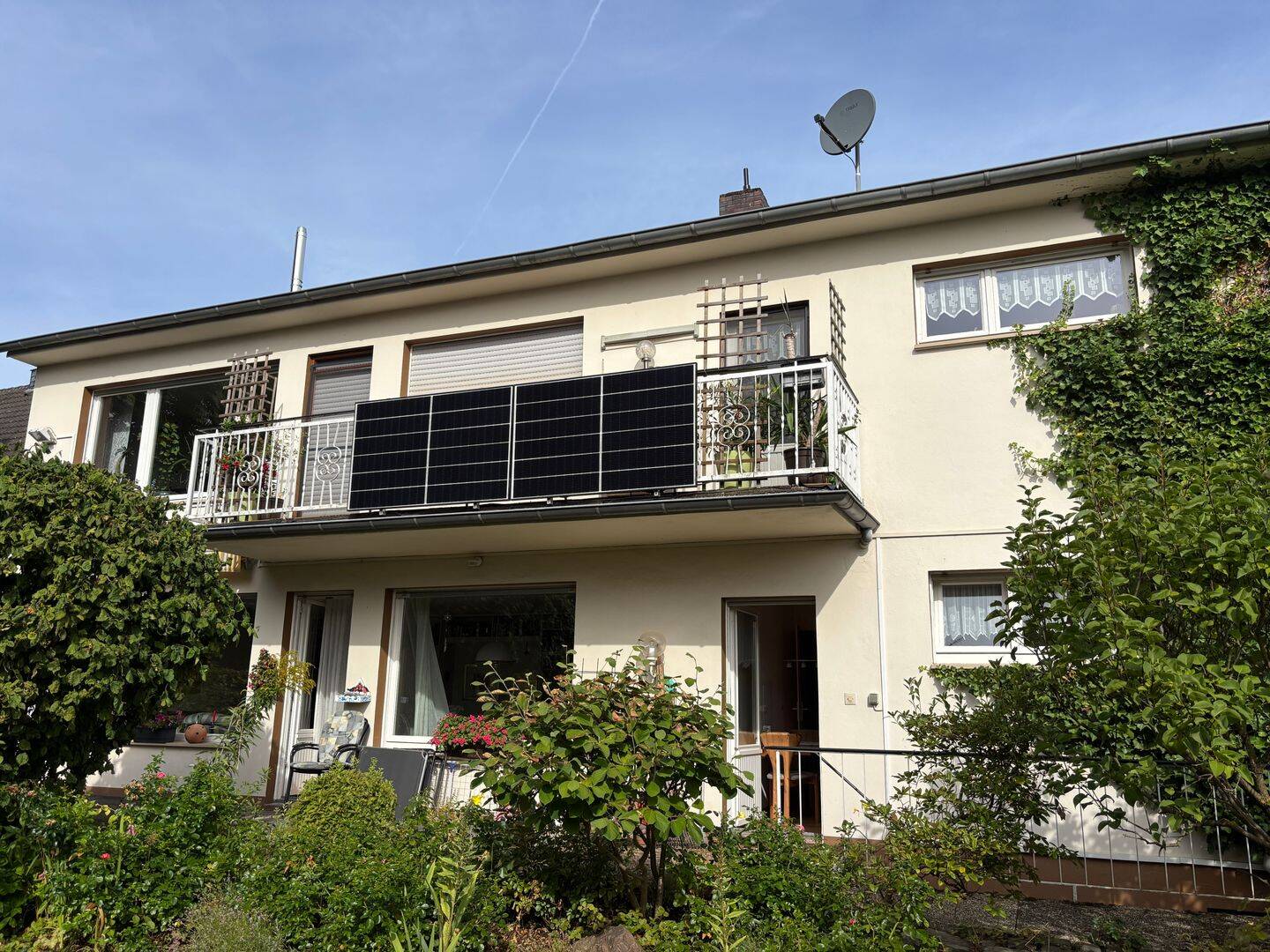 großzügige 4 Zimmerwohnung im 1.OG in einem 2 Parteihaus, 53840 Troisdorf