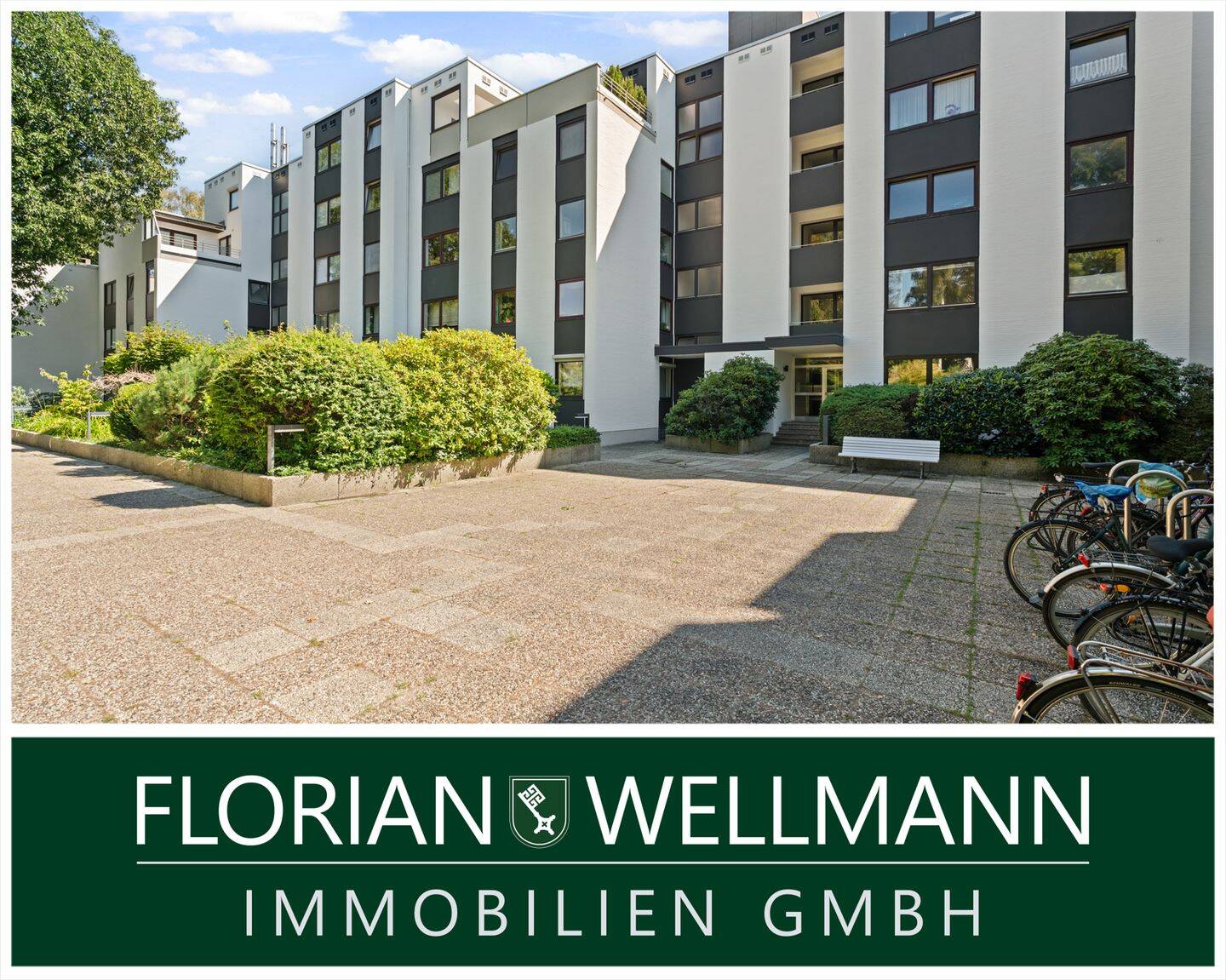 Bremen – Schwachhausen | Großzügige 5-Zimmer-Wohnung mit großem Balkon und Tiefgaragenstellplatz in schöner Wohnlage, 28209 Bremen (Barkhof Bürgerpark Bürgerweide/Barkhof Schwachhausen)