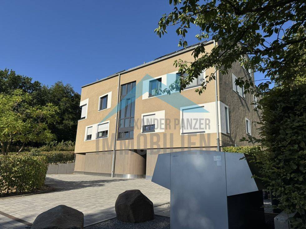 Möblierte und Moderne 3 ZKB-Wohnung mit Balkon in Waldrandlage von Kassel-Harleshausen!, 34128 Kassel (Harleshausen Jungfernkopf Kirchditmold)