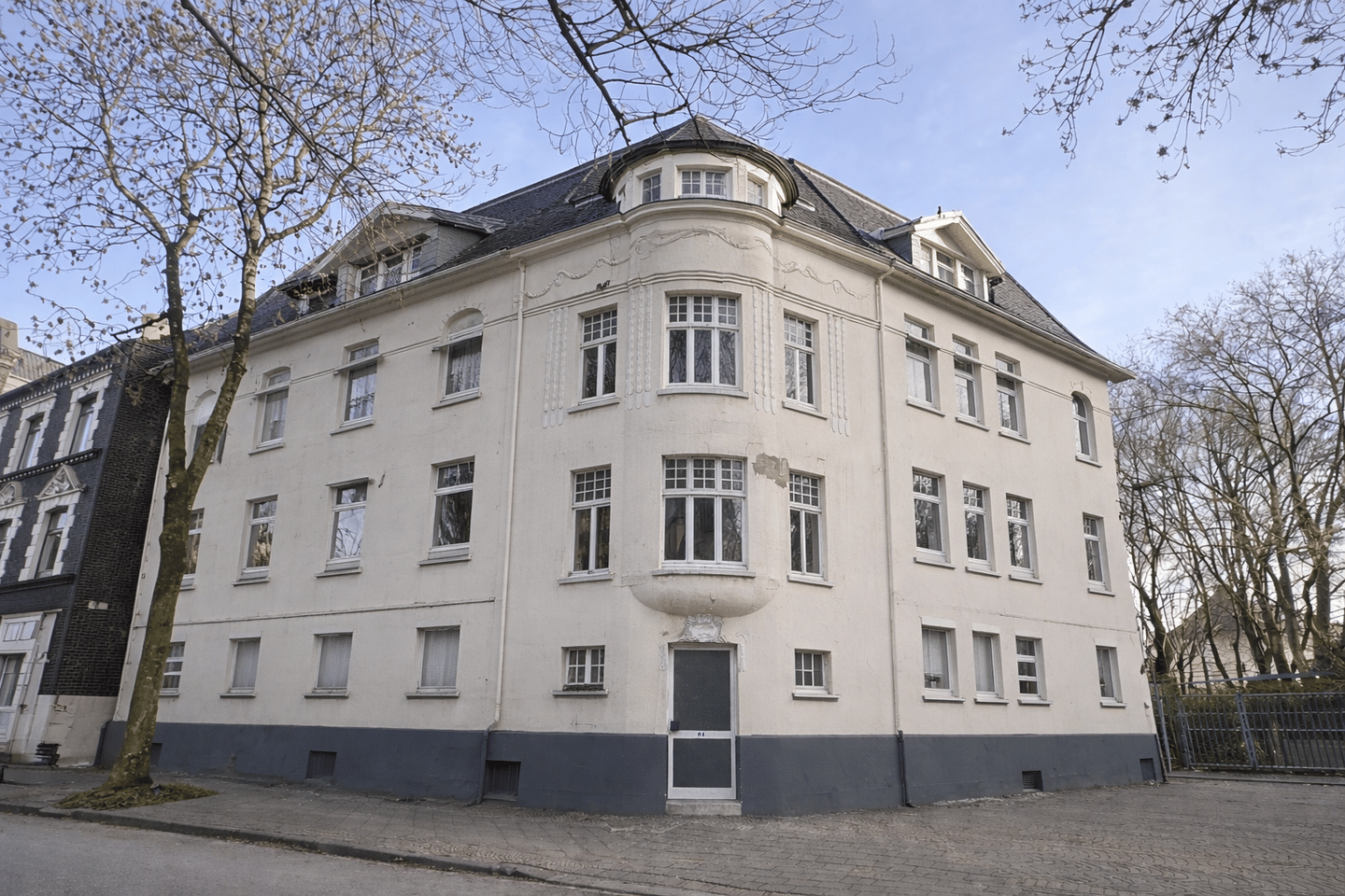 Altbaucharme trifft auf vielseitige Wohnmöglichkeiten in zentraler Lage von Bochum, 44809 Bochum (Grumme Hamme Hofstede Innenstadt Riemke)