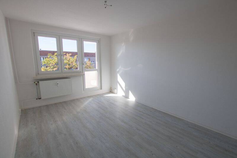 4-Raumwohnung für Familien!, 6132 Halle (Saale) (Ammendorf-Beesen Planena Radewell-Osendorf Silberhöhe)