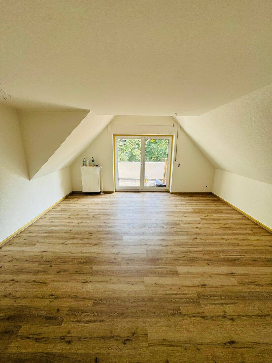 Helle, renovierte 2-Zimmer-Wohnung mit Balkon in Lünen ; Mieterprovisionsfrei, 44534 Lünen