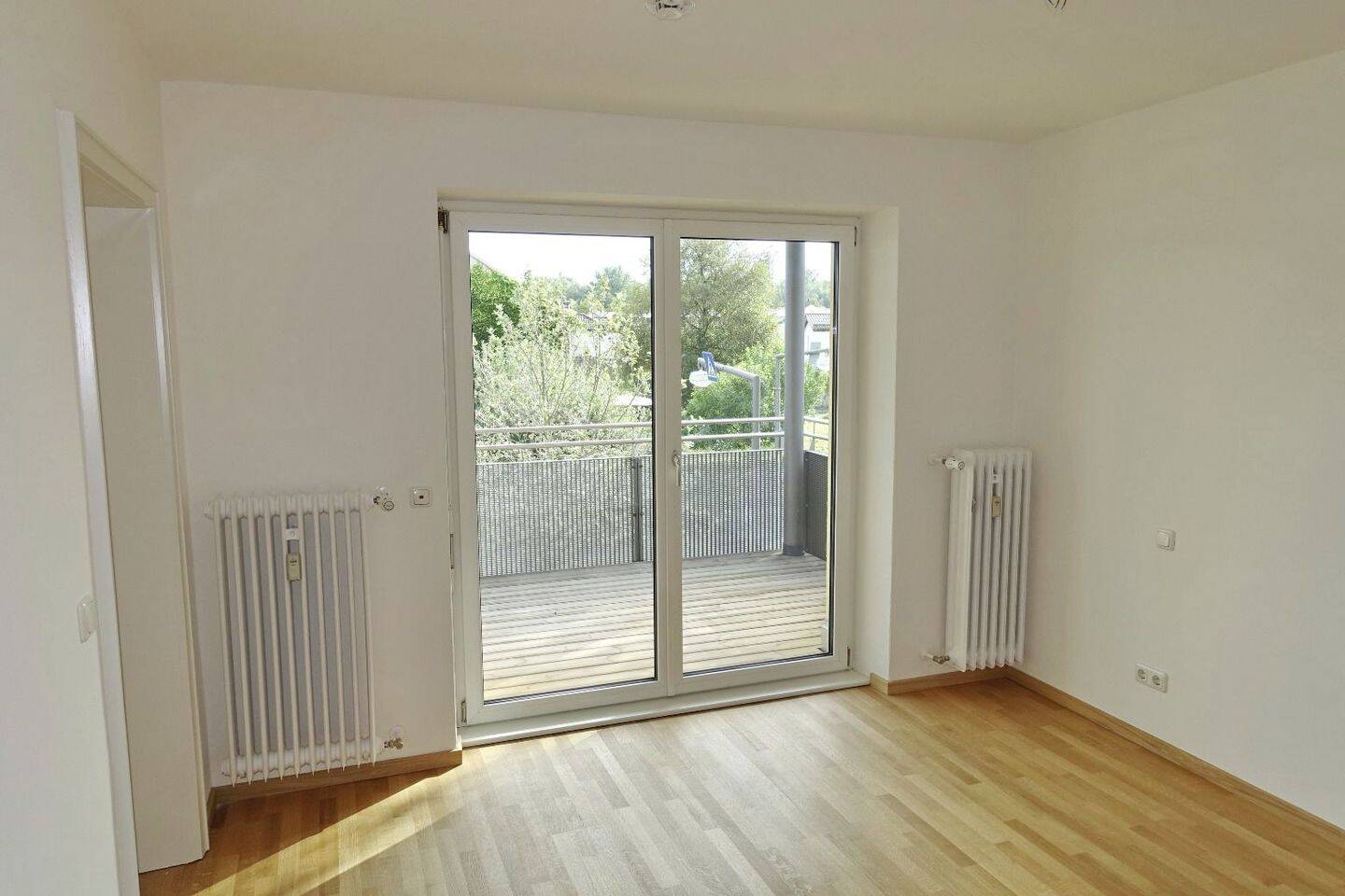 2-Zimmer-Wohnung mit großem Balkon, 83022 Rosenheim (Happing Innenstadt Ost Süd West)