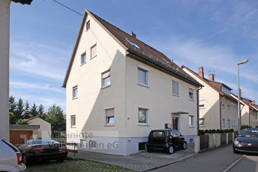 OG und DG Wohnung mit Garten und großem Carport – derzeit als eine Wohnung genutzt, 72760 Reutlingen