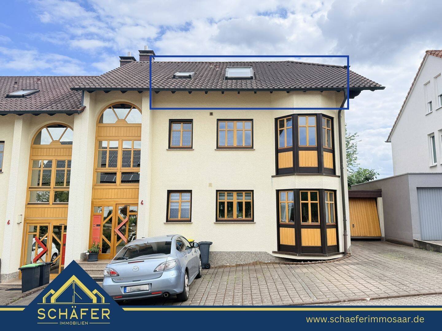 Dachgeschosswohnung mit Balkon, Einbauküche & Gartenanteil in Püttlingen zu verkaufen, 66346 Püttlingen
