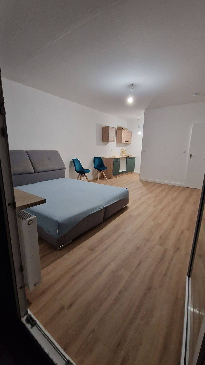 Neuwertig & komplett möbliert: Modernes 1-Zimmer-Apartment mit Balkon & Tiefgarage in Halstenbek!, 25469 Halstenbek
