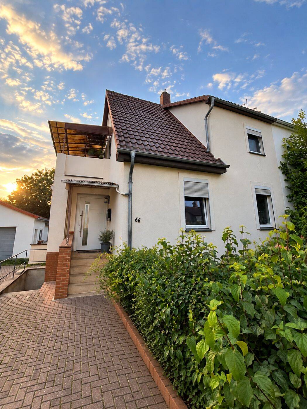Modernisiertes Reihenendhaus mit großem Grundstück, 34123 Kassel (Bettenhausen Forstfeld Unterneustadt Waldau)