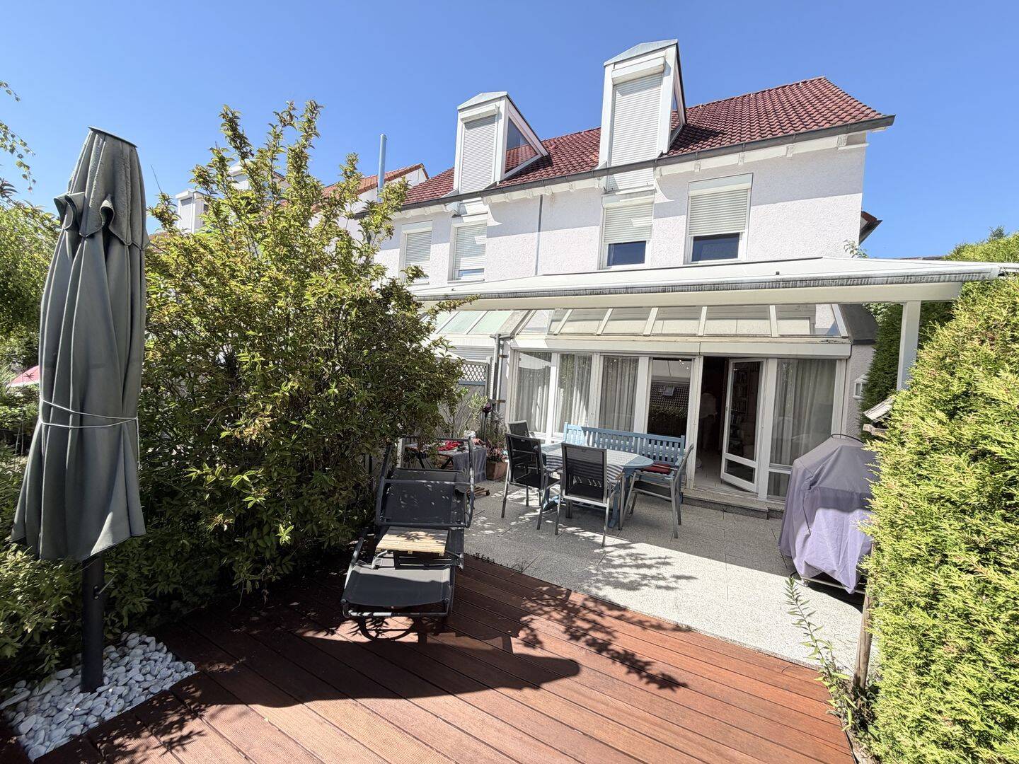 Modernes Wohnen mit viel Platz – Doppelhaushälfte zum Verlieben, 71636 Ludwigsburg
