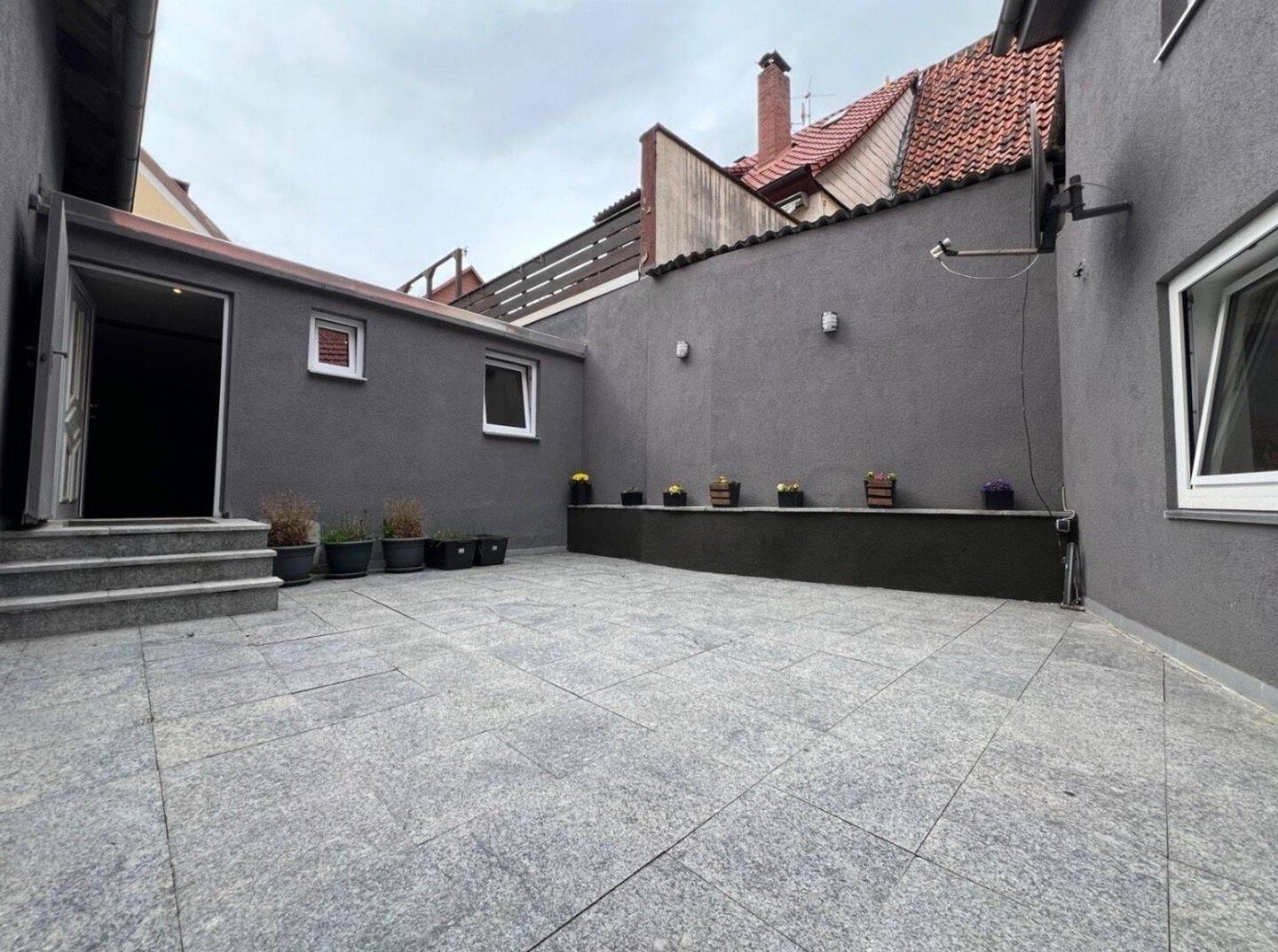 Haus in Einbeck/ Salzderhelden mit Einliegerwohnungund Garage, 37574 Einbeck