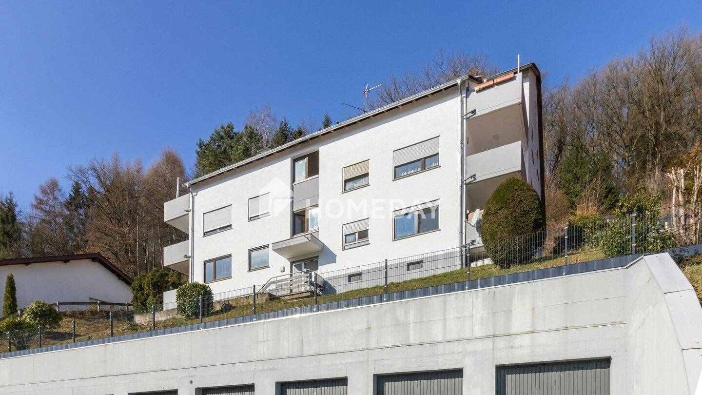 Großzügige 5-Zimmer-Wohnung mit Balkon, Garage und moderner Ausstattung in Bad Orb, 63619 Bad Orb