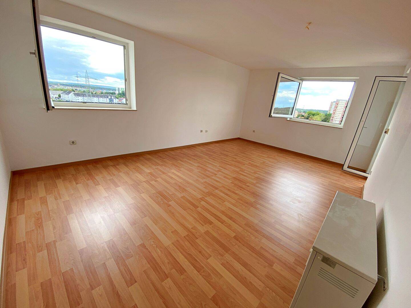 Renoviert – frei – sofort einziehen: Moderne 3-Zimmer-Wohnung am Mainparksee, 63814 Mainaschaff