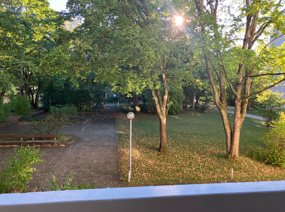 Helle Wohnung mit Blick ins Grüne, 82110 Germering