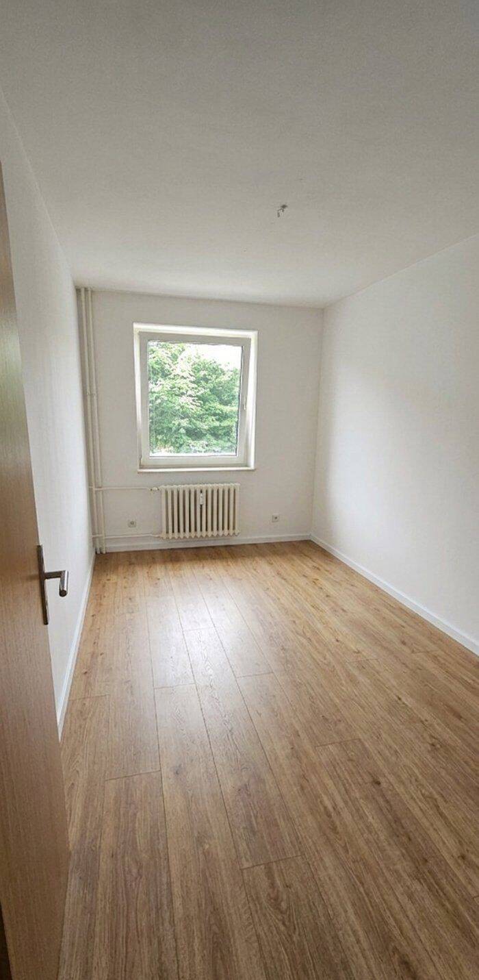 Helle 3 Zi Wohnung Balkon Loggia Westliche Höhe Sackgase Top Lage, 24937 Flensburg