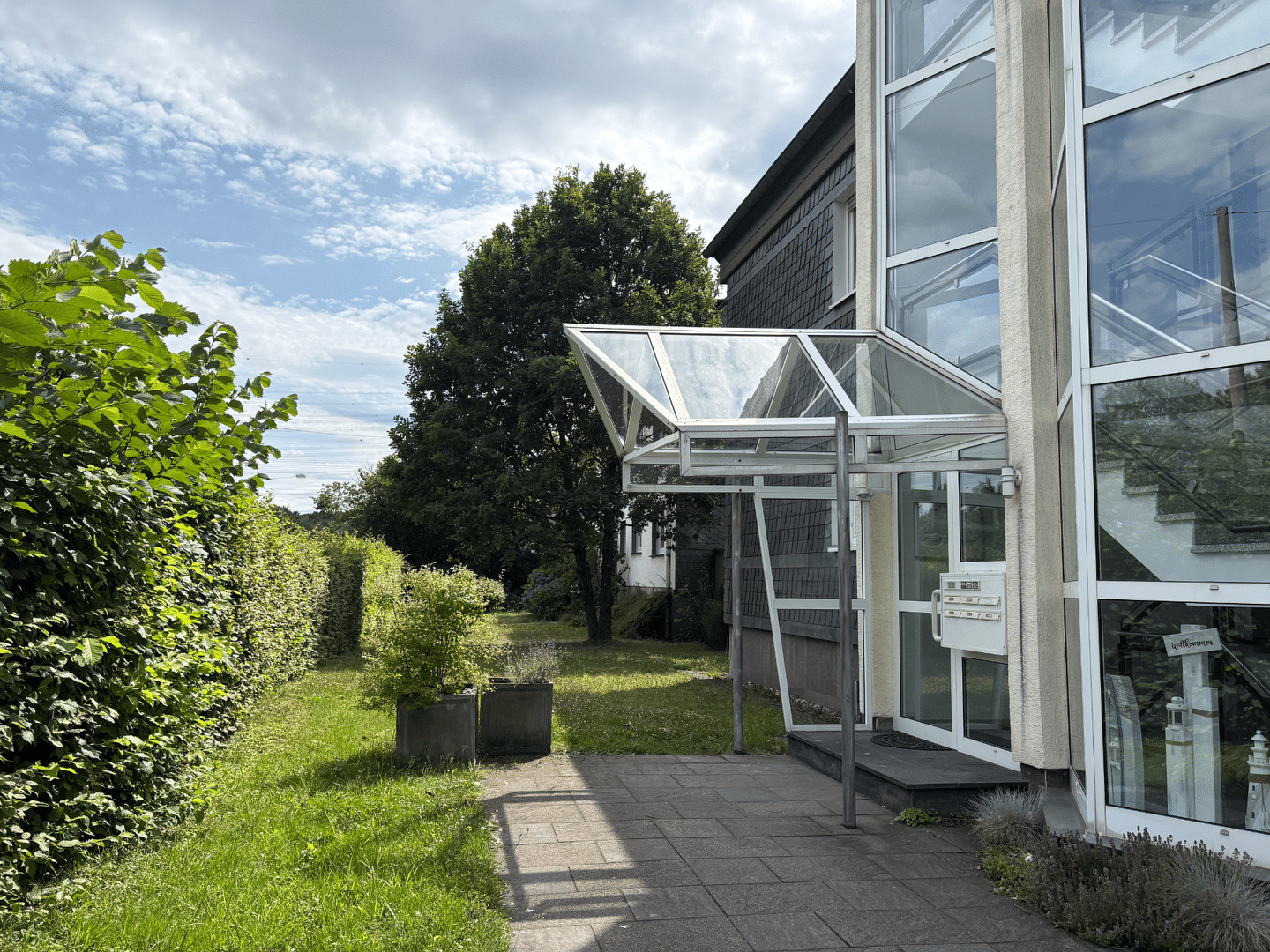 zauberhafte, helle 3 Zimmerwohnung im Erdgeschoss mit großem Balkon!, 42287 Wuppertal (Barmen)