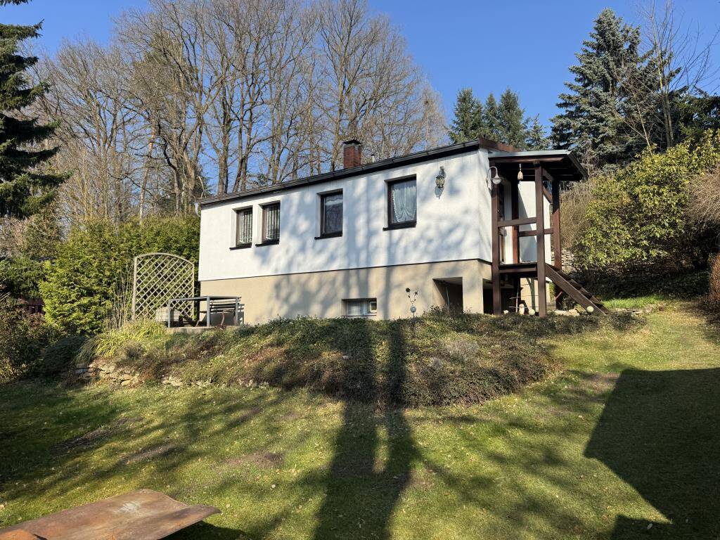 Ferienhaus mit Sonnenterrasse, Heizung und ganzjährig Wasser im Erholungsgebiet, 7639 Weißenborn