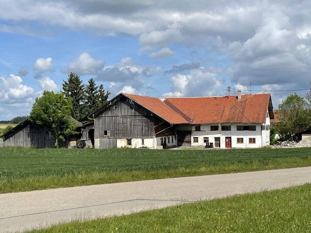 Bauernhaus auf großem Grundstück – Natur pur!, 87764 Legau