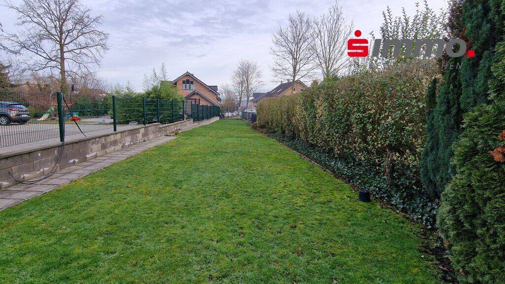 Modernisierungsbedürftiges Einfamilienhaus mit großem Garten im Herzen von Bardenberg, 52146 Würselen