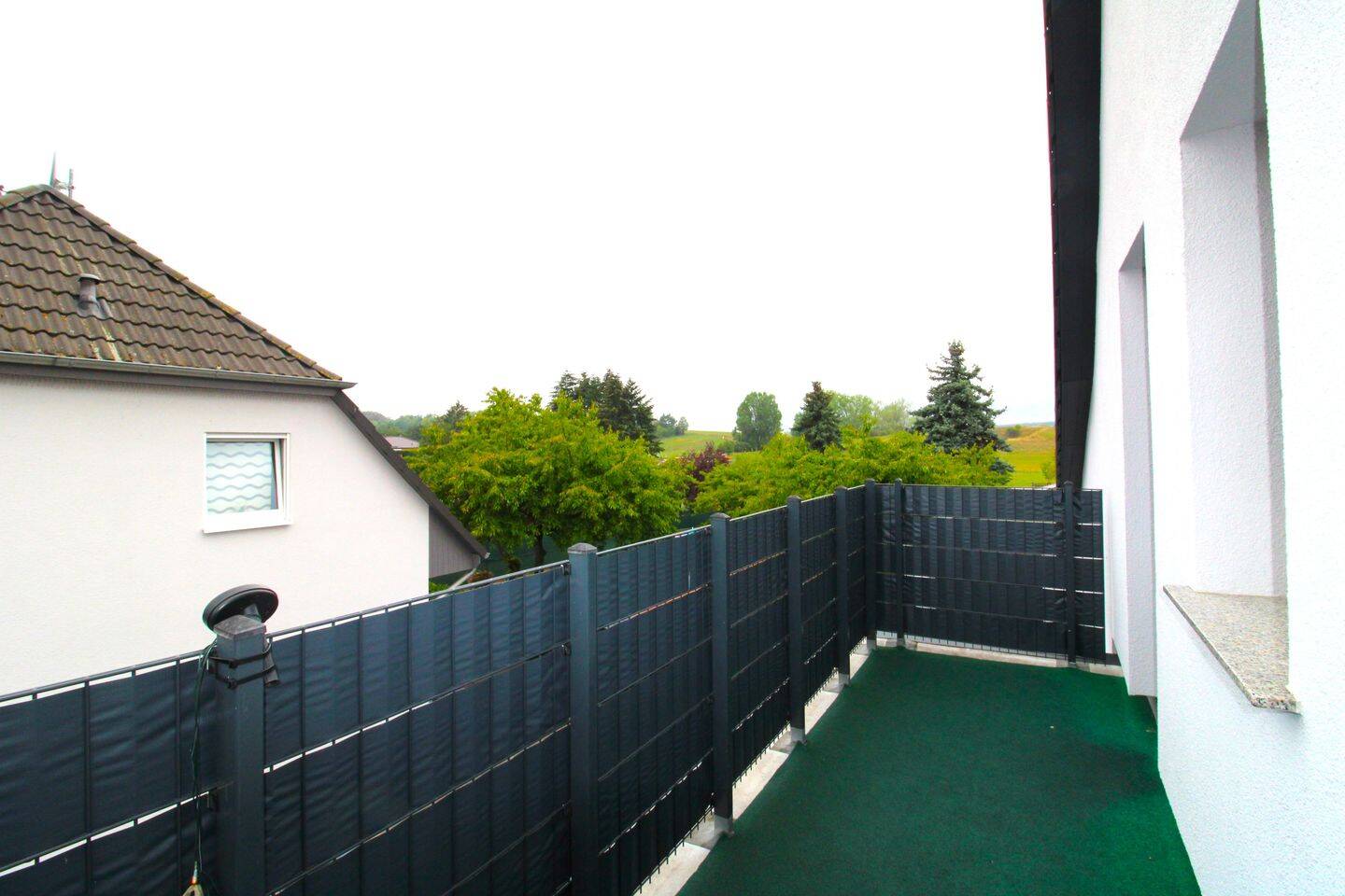 Wochenendheimfahrer oder auch Singles aufgepasst! Gepflegte frisch renovierte Wohnung mit Balkon in Günthersleben, 99869 Drei Gleichen (Günthersleben)