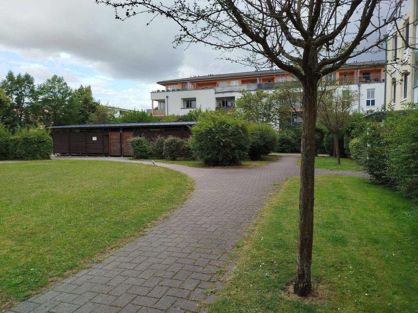 Wohnung mit Hobbyraum, Terrasse und Gartenanteil, 4425 Taucha