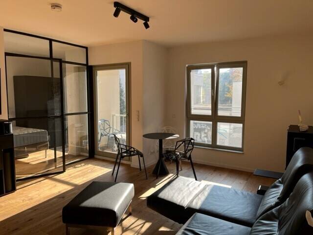 Extravagant Möbliert | Apartment mit Balkon – EBK – Stellplatz uvm., 4177 Leipzig (Altlindenau Lindenau)