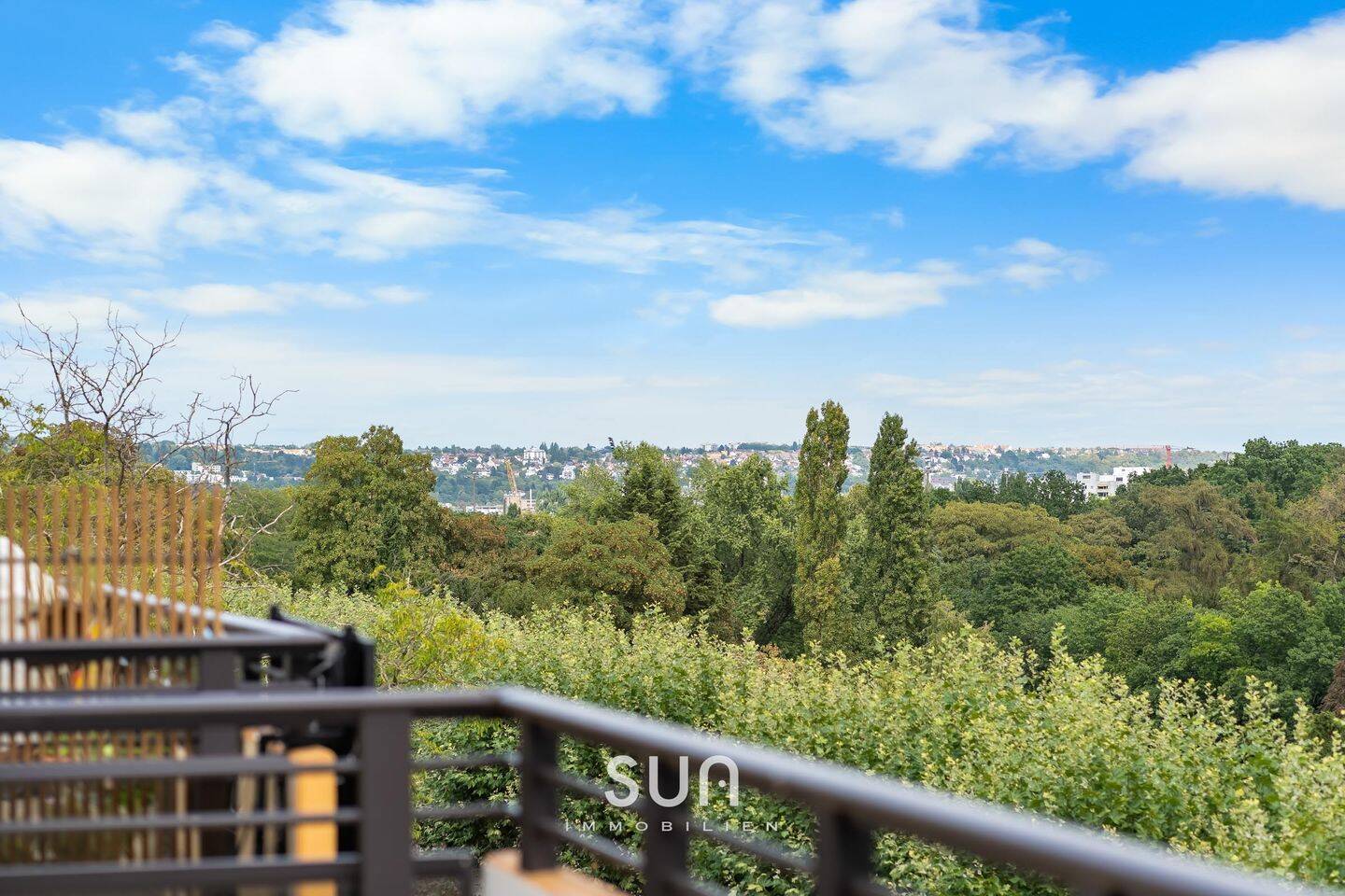 OSTPARK. OSTEND. BORNHEIM. WEITBLICK. – exklusives Penthouse mit echtem Luxusgefühl, 60385 Frankfurt am Main (Bornheim Nordend-Ost Ostend)