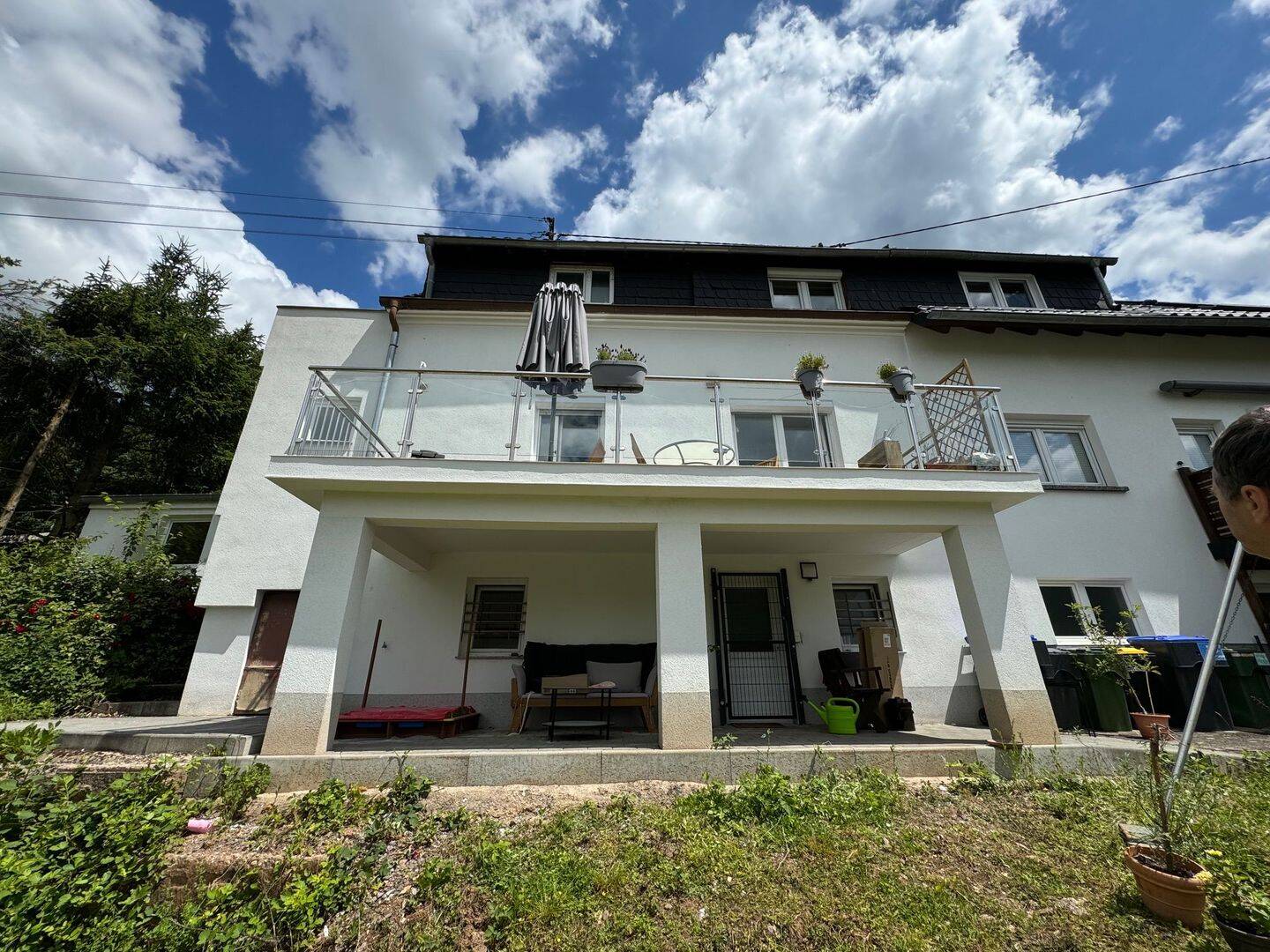 Geräumiges Familienhaus mit Balkon und Terrasse in Dirmingen, Eppelborn, 66571 Eppelborn