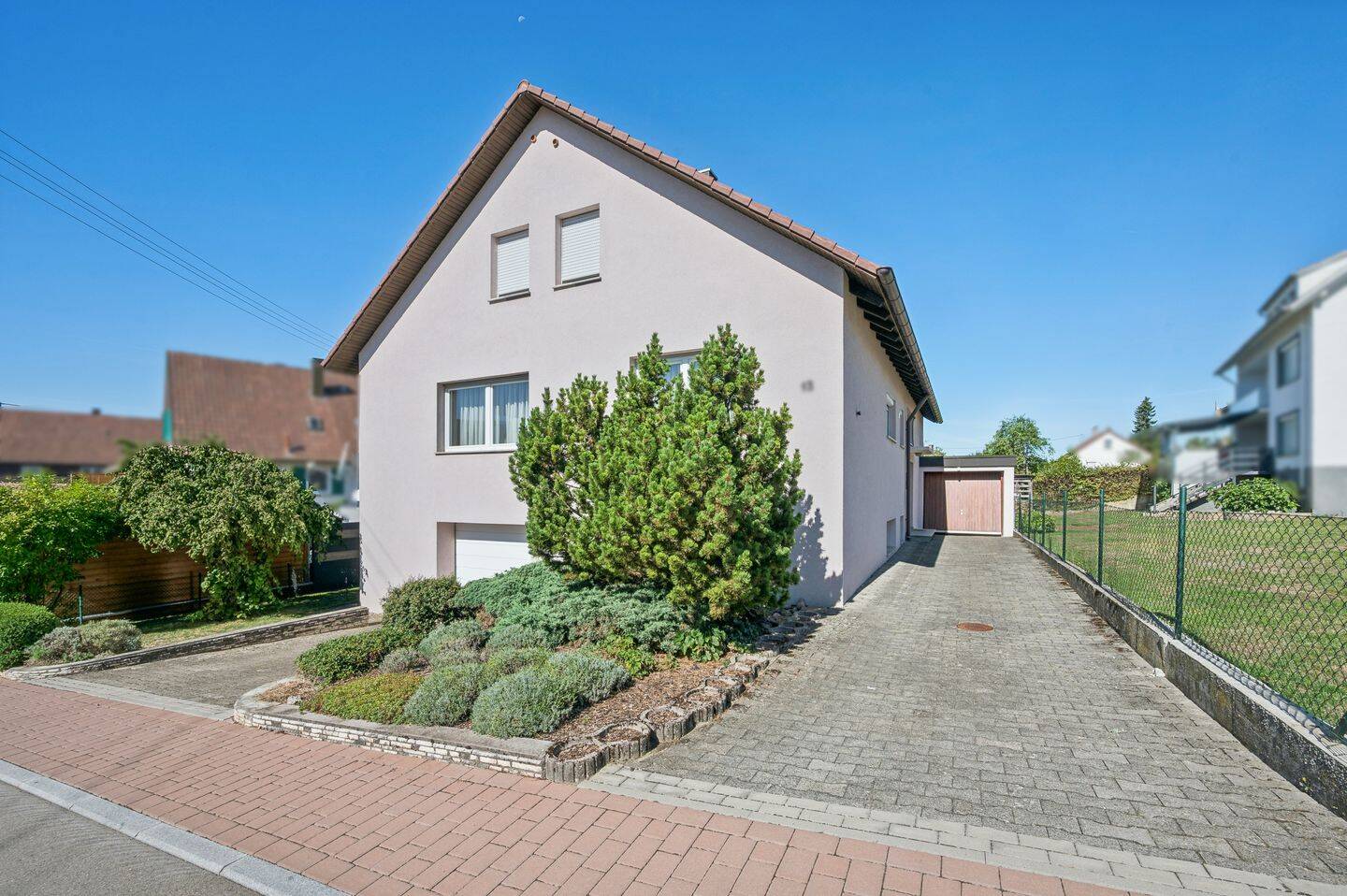 Großzügig wohnen in Spaichingen – 7 Zimmer, Garten und viel Potenzial, 78549 Spaichingen