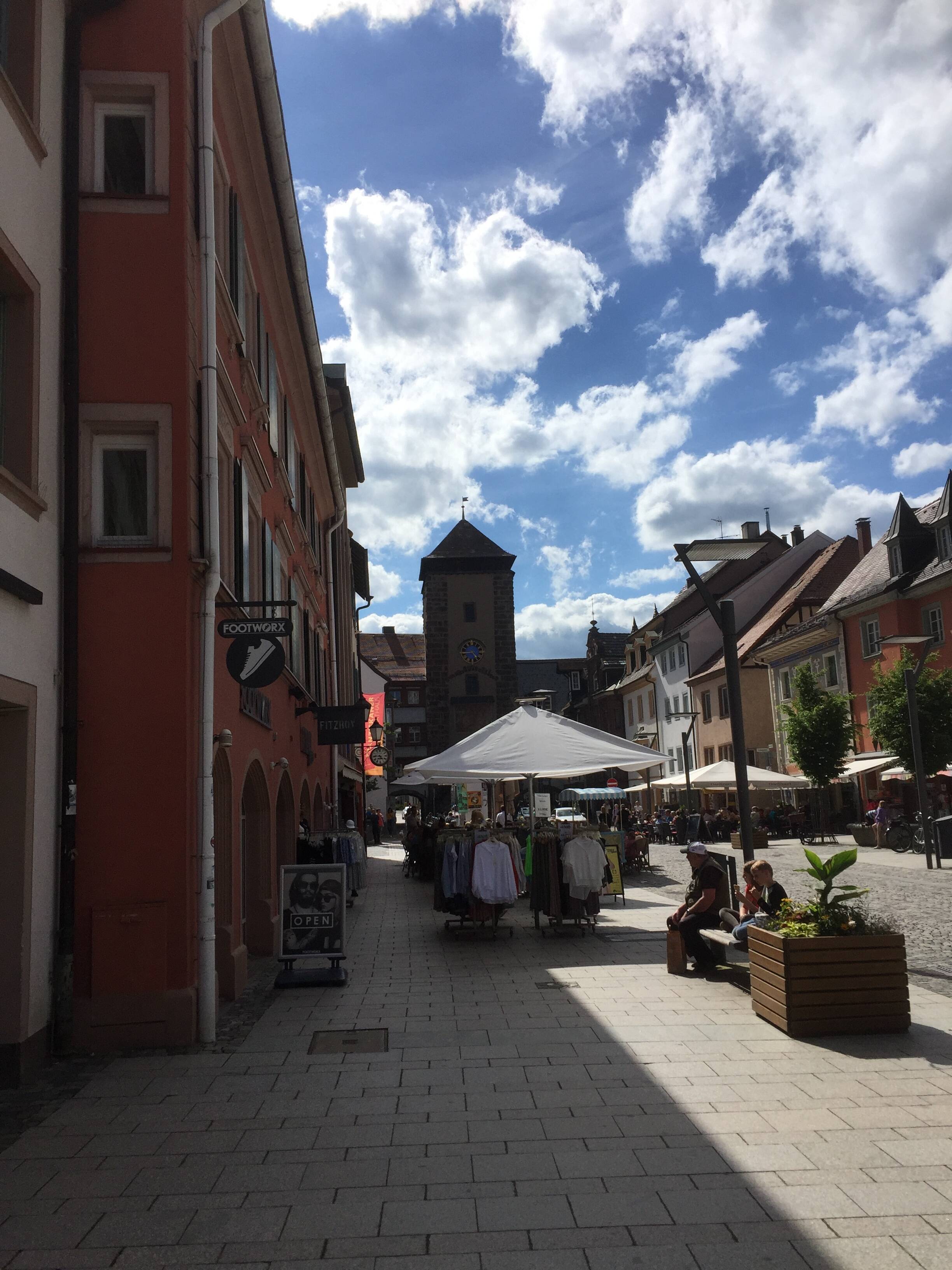 Villingen, Innenstadt, klein aber fein!1-Zi-Appartement, DG, tolle Ausstattung, Hausmeisterservice. Frei ab 01.05.2025, 78050 Villingen-Schwenningen