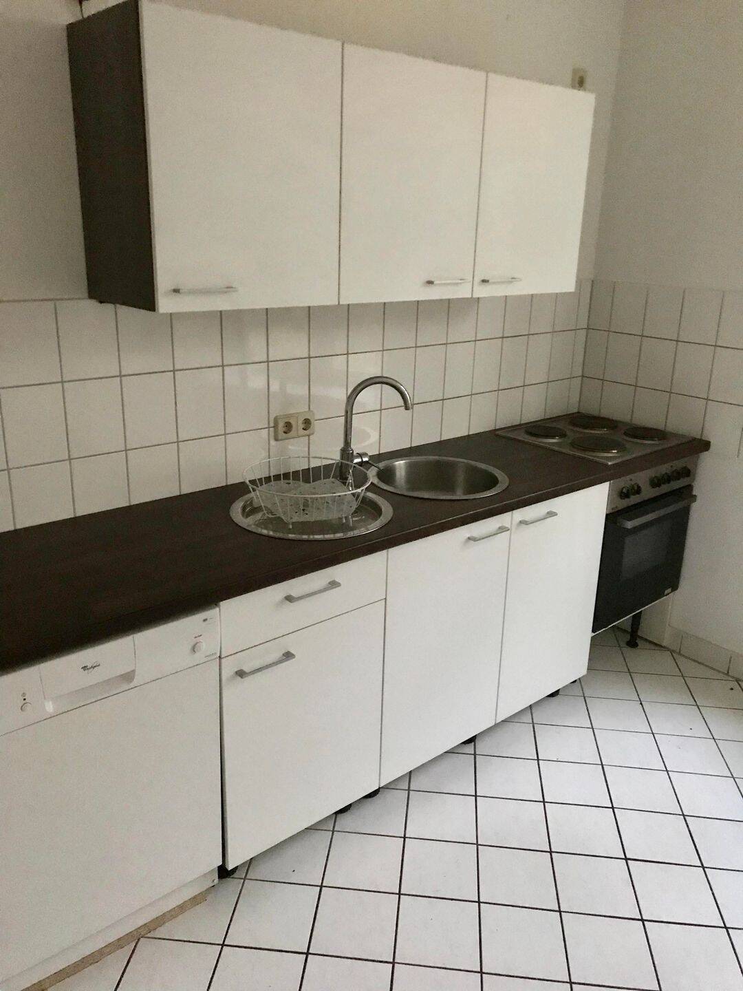 Helle freundliche 3-R-Whg.Magdeburg- Sudenburg im 1.OG ca.54 mit EBK. zu vermieten !, 39112 Magdeburg (Leipziger Str. Sudenburg)