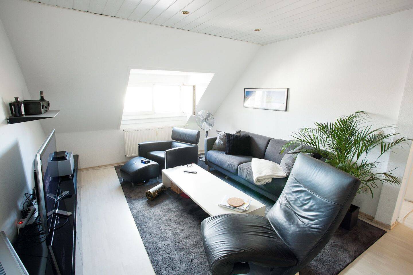 Schöne & helle 3-Zimmer-Wohnung + Einbauküche – auch für WG’s geeignet, 75172 Pforzheim (Brötzingen Innenstadt Südweststadt Weststadt)