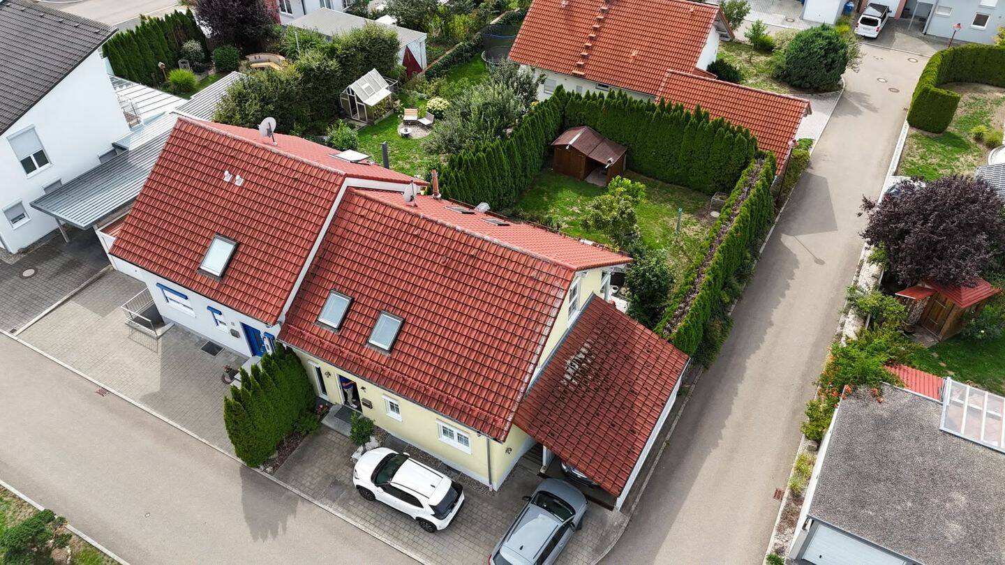 Energieeffiziente Doppelhaushälfte mit verglaster Veranda, Garten und Sauna, 72488 Sigmaringen